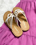 Julio Sandal-Sandal-Fortune Dynamic-6-White-Inspired Wings Fashion