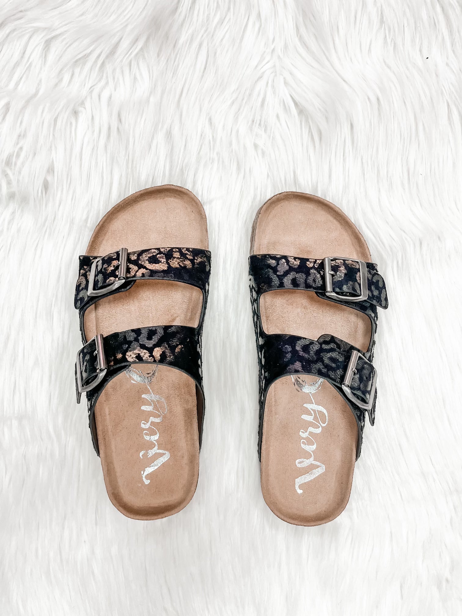 Leopard hot sale buckle sandals